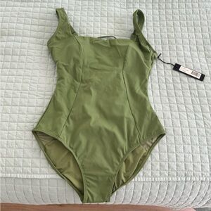 TA3 Squary swimsuit.